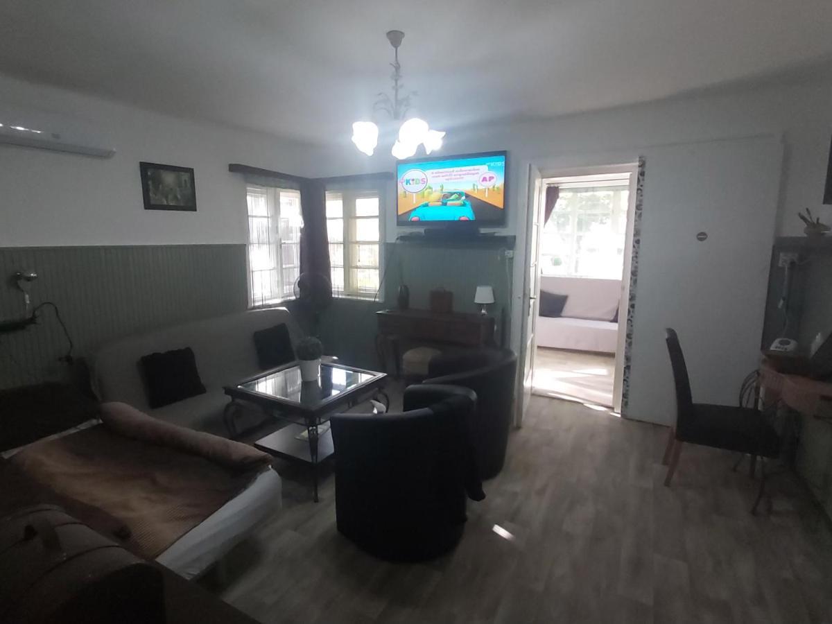 Garden Budha Relax Apartman, Parking, Bbq, Terrace Siófok Exterior foto